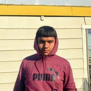 Meet your Posher, Emmanuel